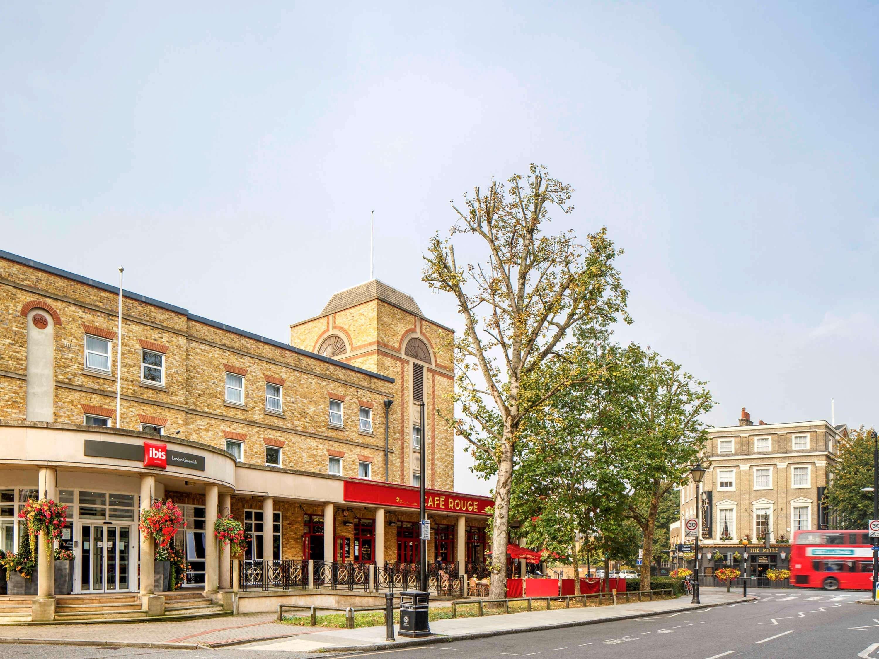 Ibis Greenwich 3*