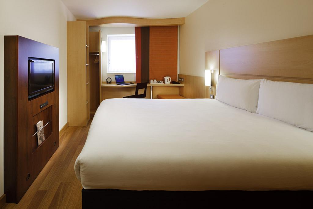 Ibis Greenwich Hotel 3*