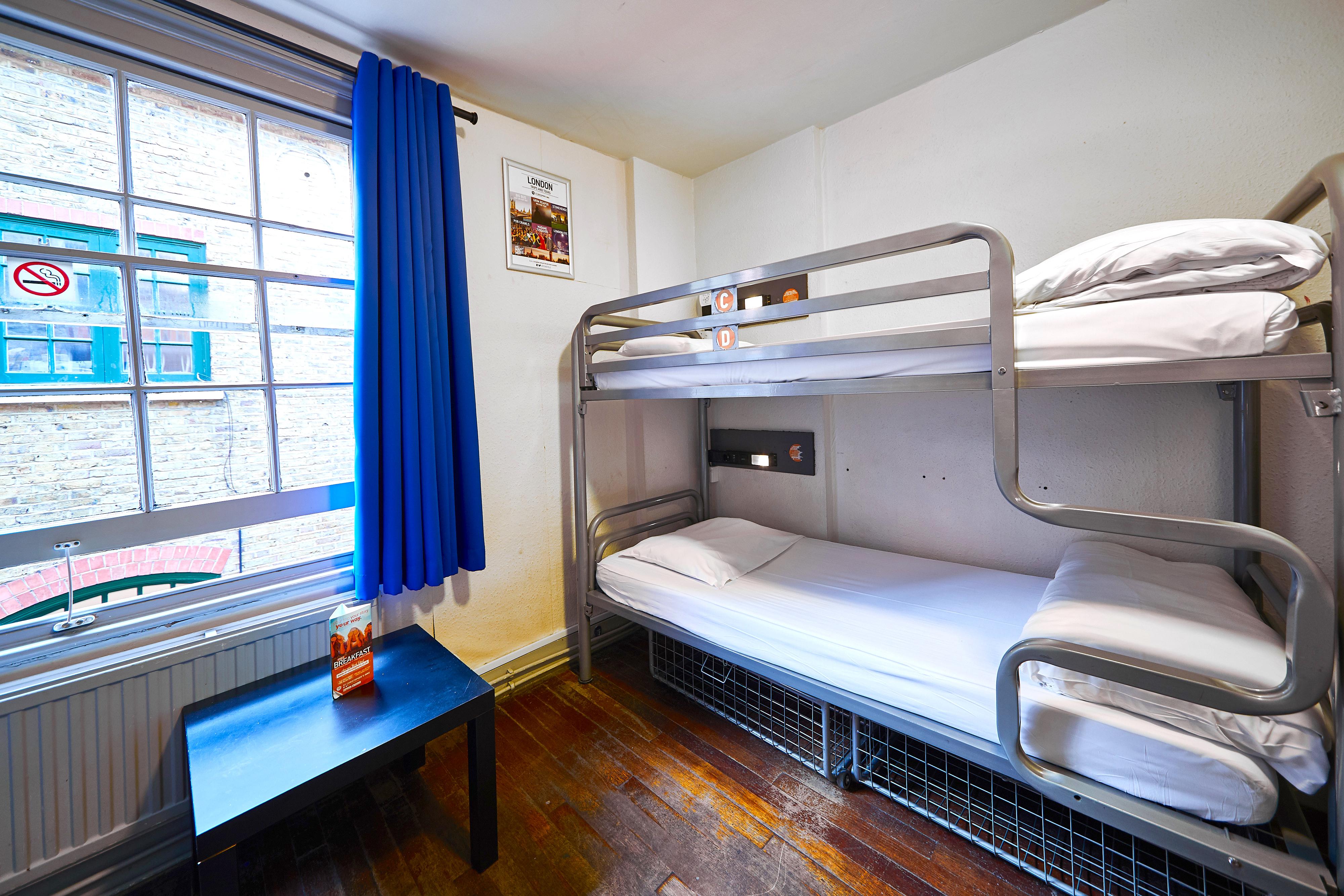St Christopher's The - Bridge Hostal *