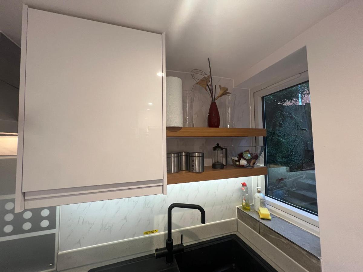 Entire Luxury 4 Bedroom Victorian House With 2 En-suite - Forest Hill, Appartement *