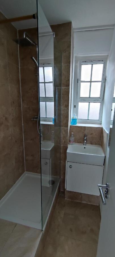 Apartment Location Location Location, Whole For You! London