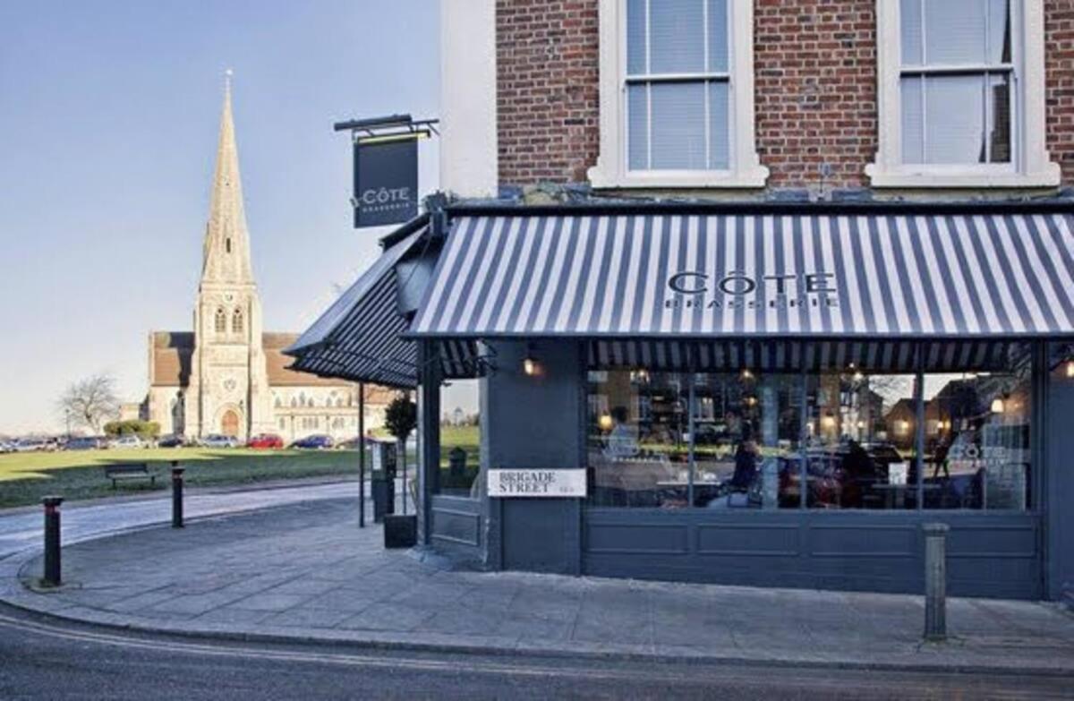 Elegant & Spacious Parkside 2-bedroom 2-bathroom Flat In Period Building On Blackheath Common - Private Entrance, Great Greenwich Location, Easy For O2 Arena And City! Londres