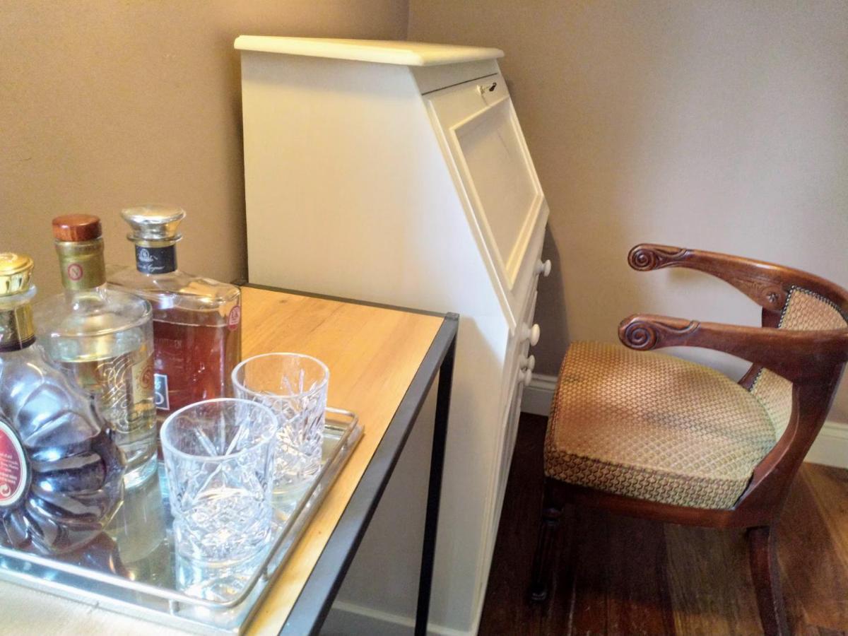 Apartamento Elegant & Spacious Parkside 2-bedroom 2-bathroom Flat In Period Building On Blackheath Common - Private Entrance, Great Greenwich Location, Easy For O2 Arena And City! Londres