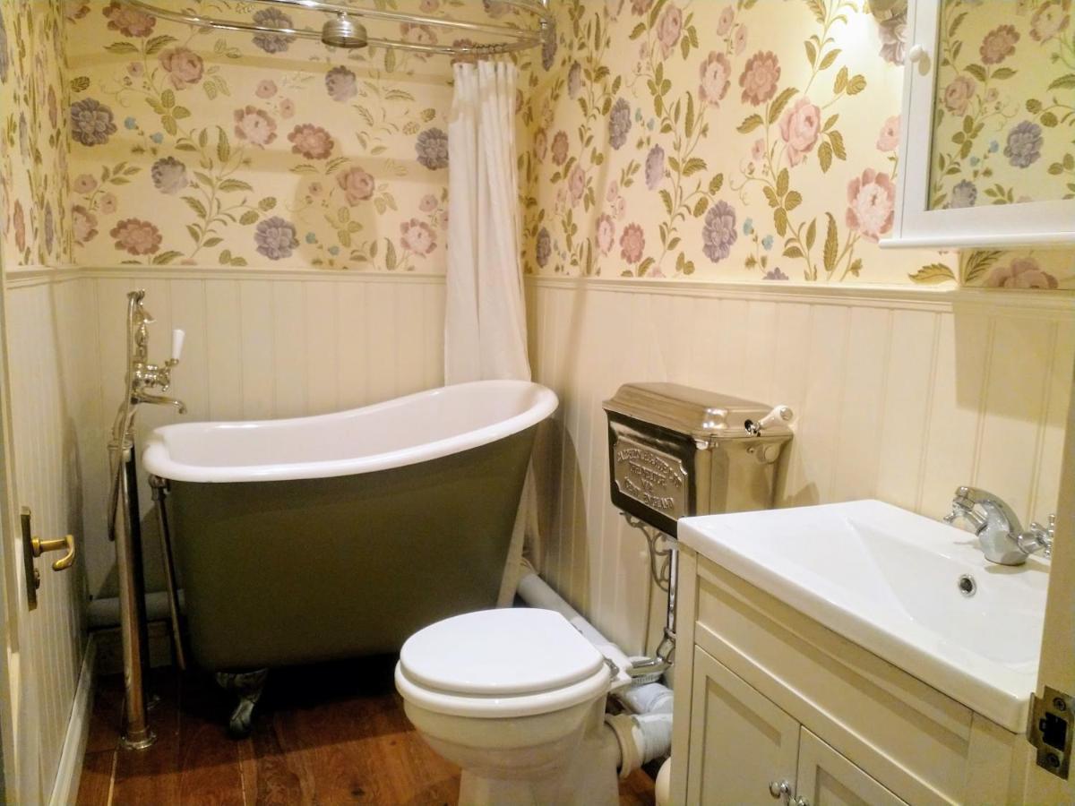 Apartamento Elegant & Spacious Parkside 2-bedroom 2-bathroom Flat In Period Building On Blackheath Common - Private Entrance, Great Greenwich Location, Easy For O2 Arena And City!