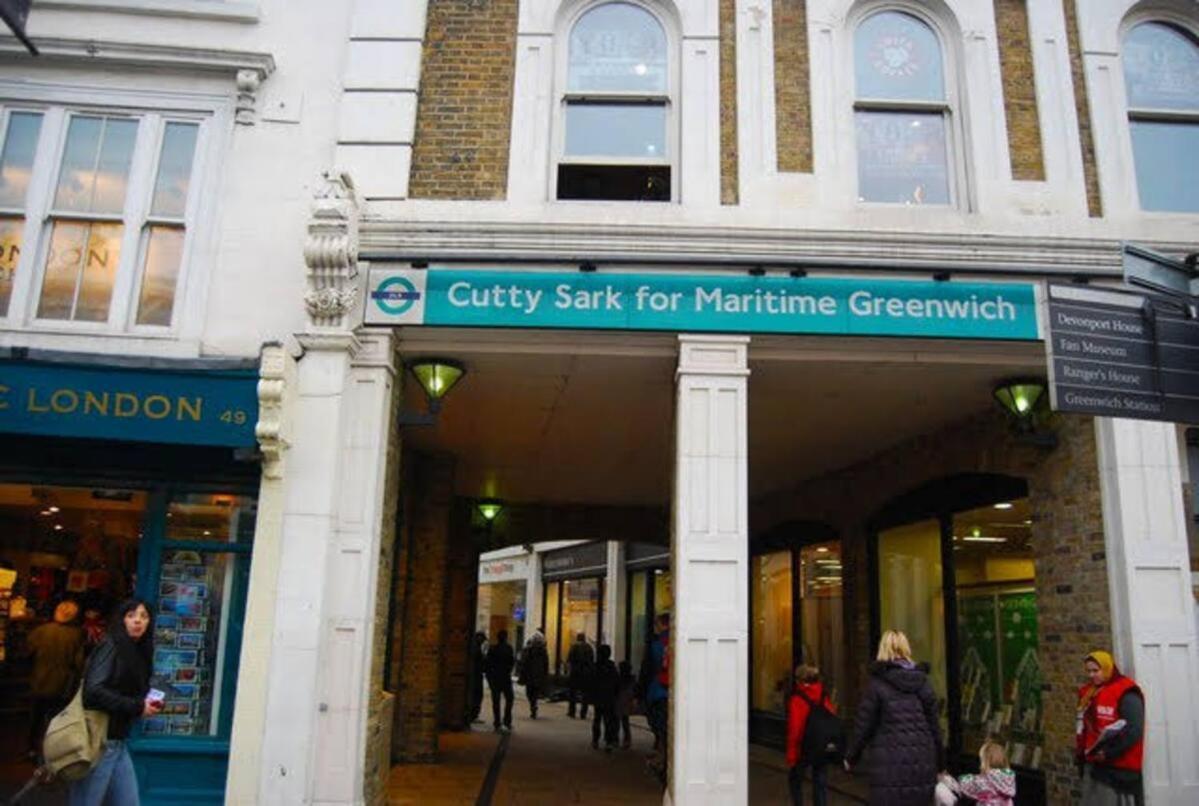 Elegant & Spacious Parkside 2-bedroom 2-bathroom Flat In Period Building On Blackheath Common - Private Entrance, Great Greenwich Location, Easy For O2 Arena And City! Apartamento Londres