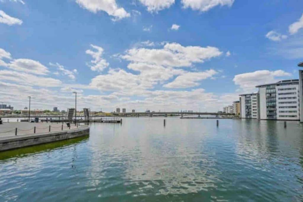Apartamento Modern 1-bedroom In Docklands *