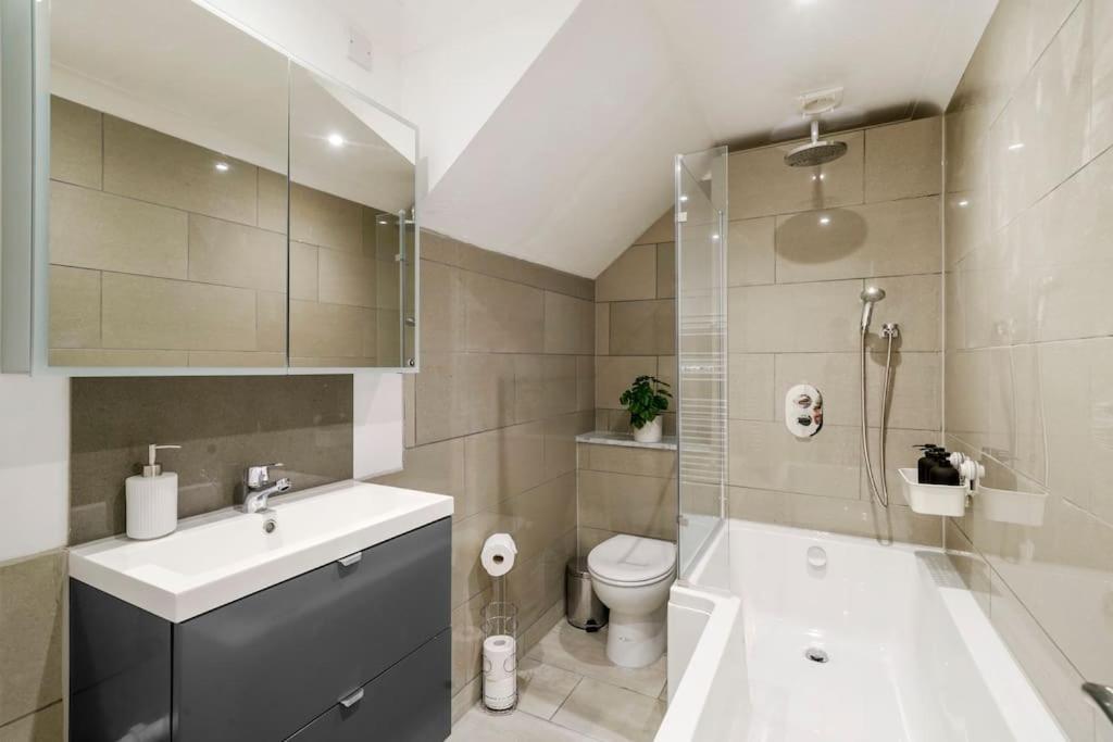 Apartamento Modern 2 Bedroom In The Heart Of *