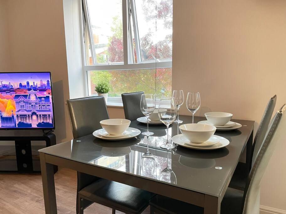 Lovely 2-bed Flat Along The River Thames * London