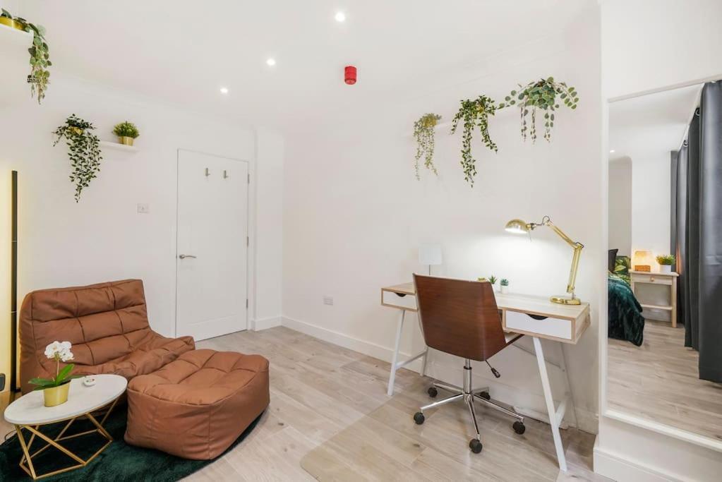 Modern 2 Bedroom In The Heart Of Apartamento *