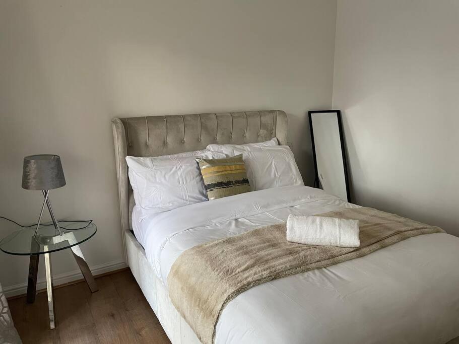 Apartment Lovely 2-bed Flat Along The River Thames
