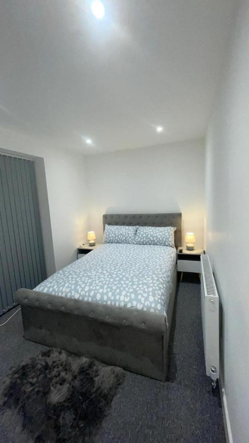 2 Bed Luxury In Old Kent Road * Londres