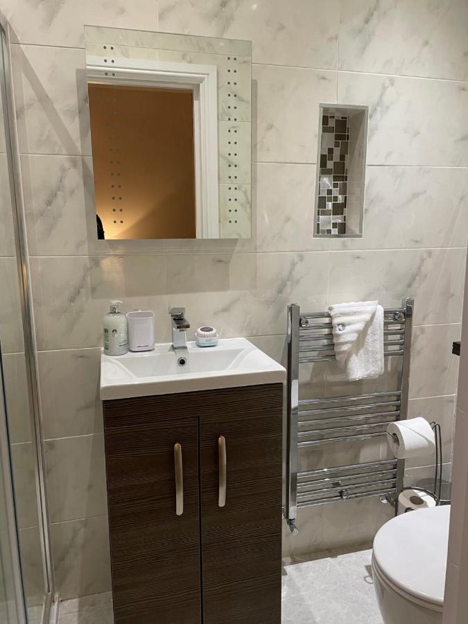Apartamento Luxury 5 Star - Parking, Garden, Nr Greater Metro Stations