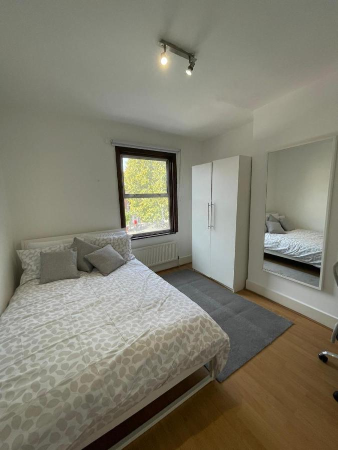 Amazing 3 Bedroom Flat Minutes From Tower Bridge Apartment *
