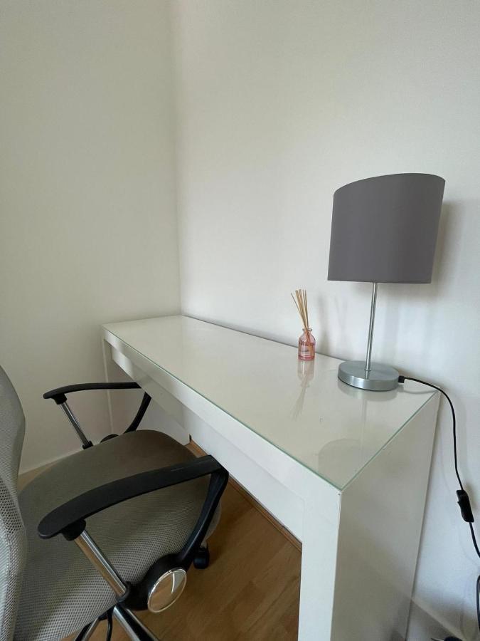 Amazing 3 Bedroom Flat Minutes From Tower Bridge * London