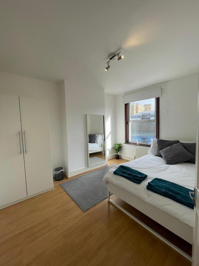 Amazing 3 Bedroom Flat Minutes From Tower Bridge