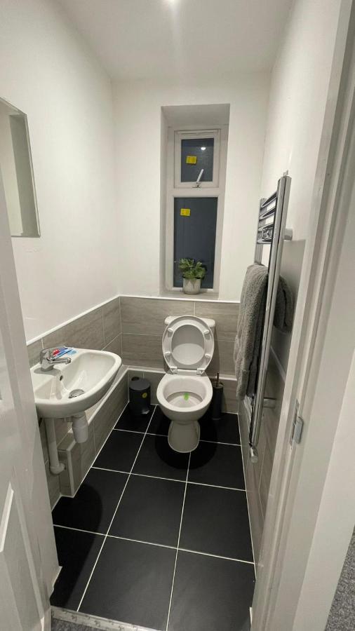 2 Bed Luxury In Old Kent Road Apartamento