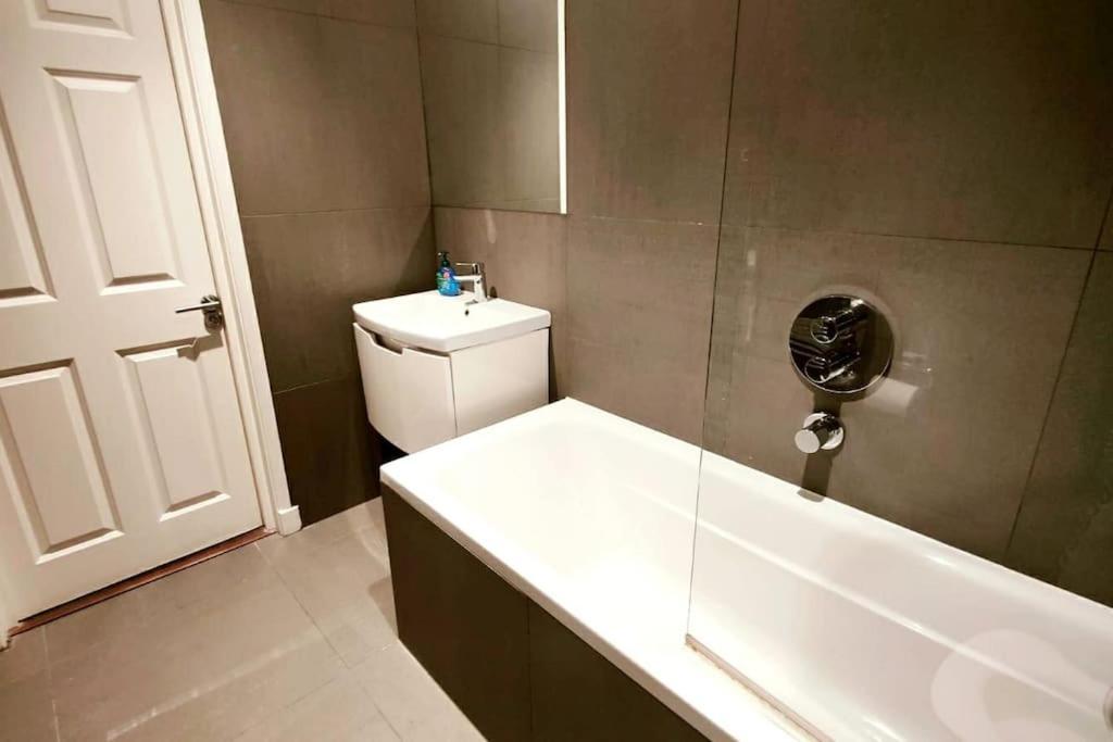 Apartamento Aldgate Flats In E1. Londres