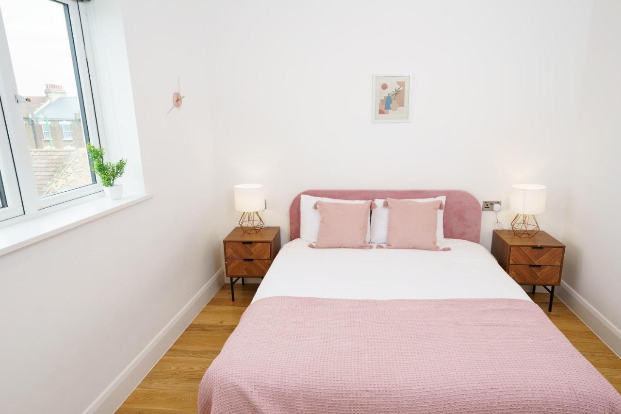 Panther House By Oval Appartement Londen