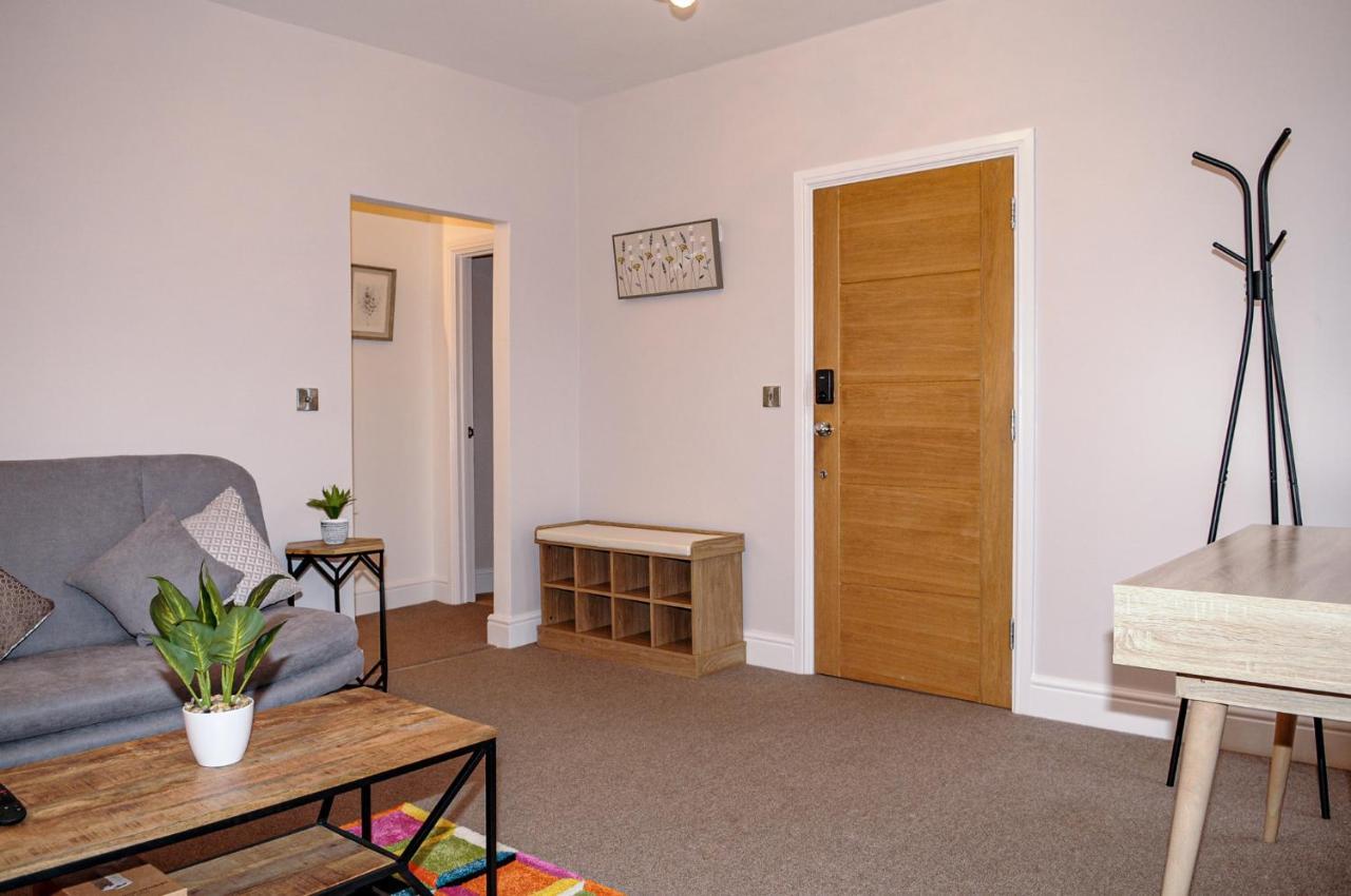 Luxury 5 Star - Parking, Garden, Nr Greater Metro Stations Apartamento