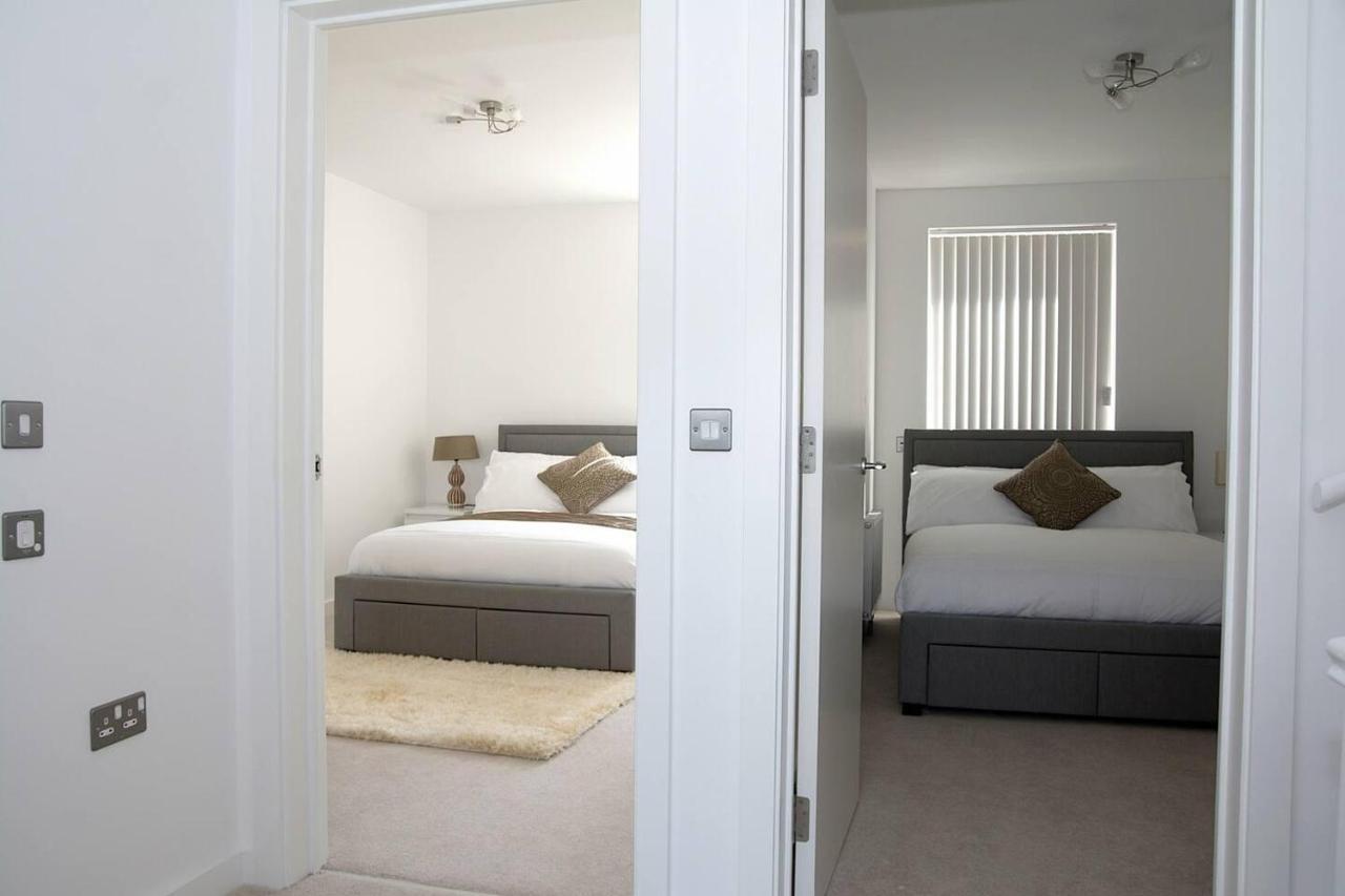 East - Sleeps 6 - Pets Allowed Hébergement de vacances