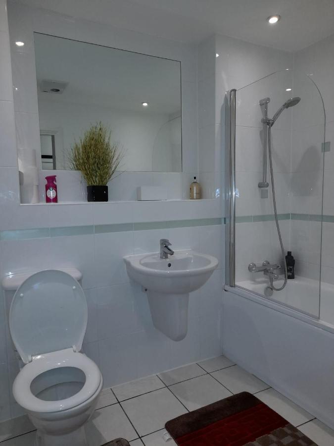 Docklands 2 Bedroom 2 Bath