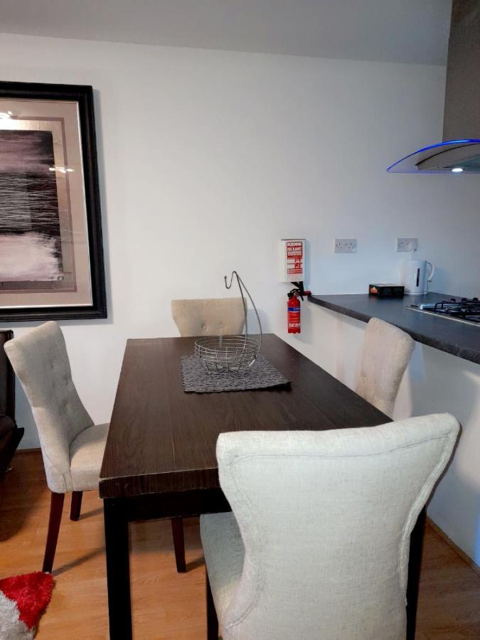 Docklands 2 Bedroom 2 Bath *