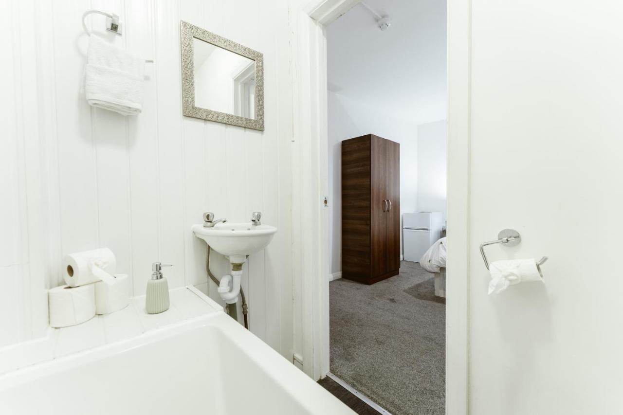 Gasthof Whitechapel En-suite Beds To
