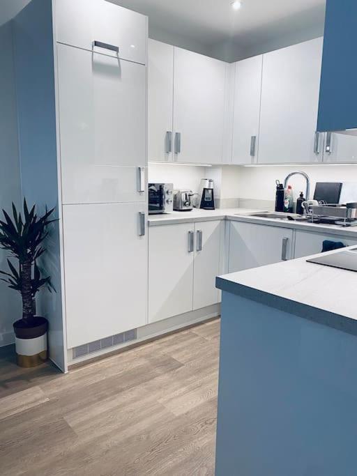 Stunning 1 Bed Luxury * London