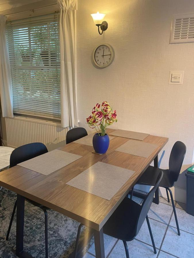Appartement Inviting You To Your From 10 Minutes From Stratford Westfield