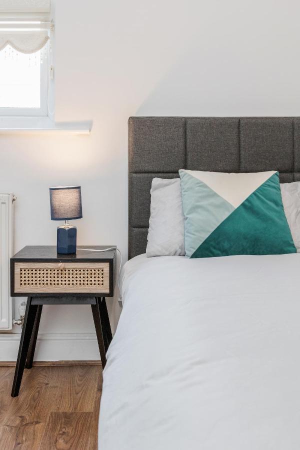 Apartamento Entire Lovely Family With Parking, Wifi, Netflix, Self Check-in *