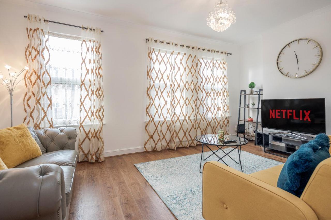 Entire Lovely Family With Parking, Wifi, Netflix, Self Check-in Londres