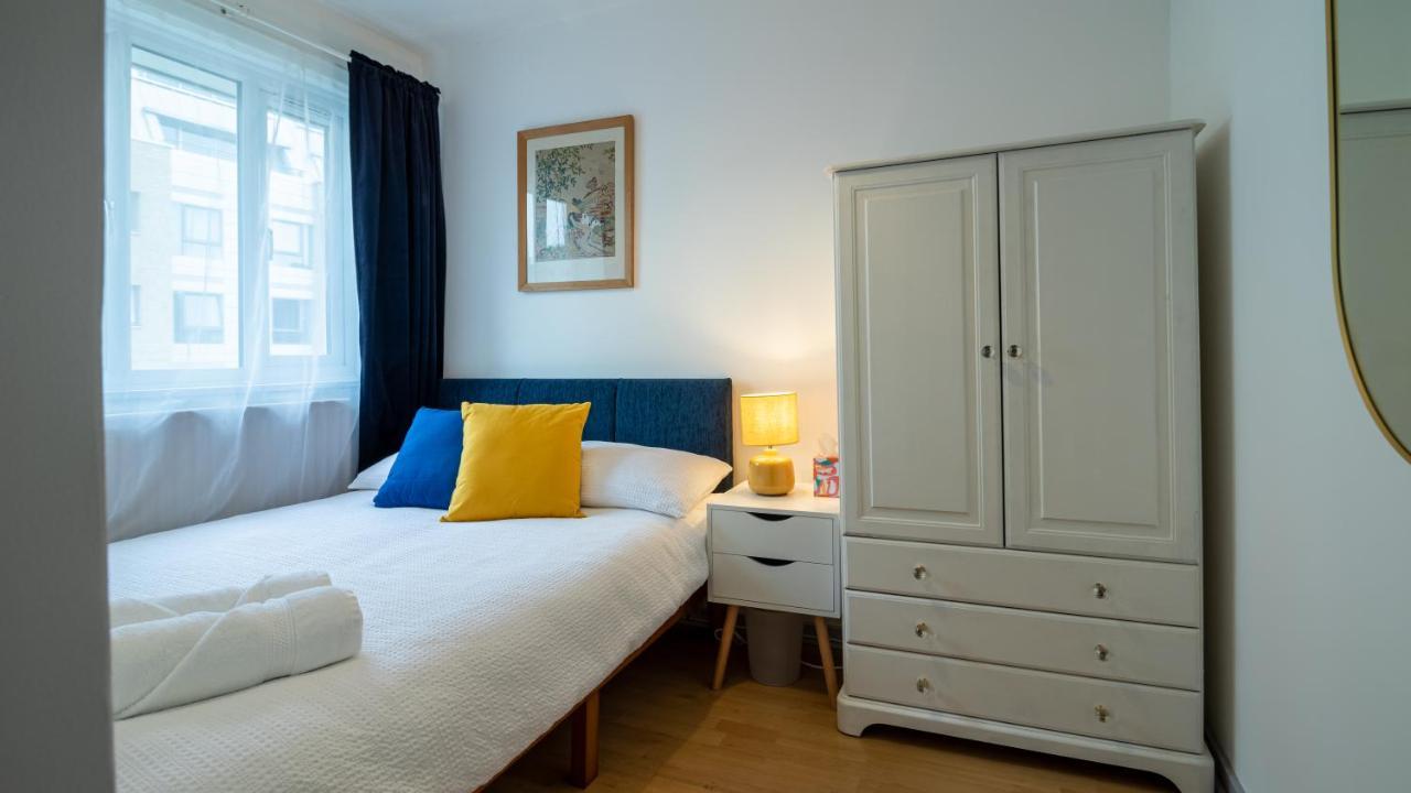 Holiday home Bridge 3 Bedroom House With Reception Room, Office And Private Garden *
