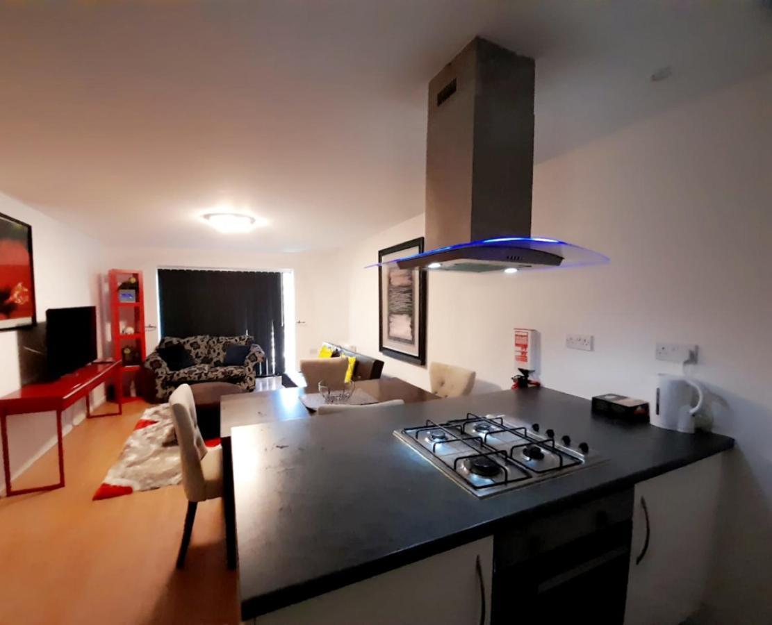 Docklands 2 Bedroom 2 Bath Appartement *