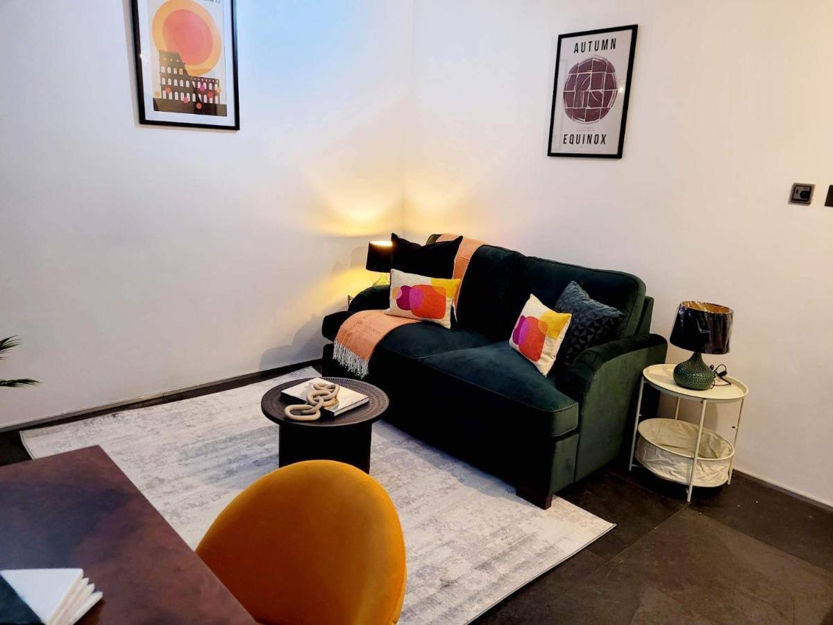 Apartamento Stepney Gated Area With Parking & Garden Londres