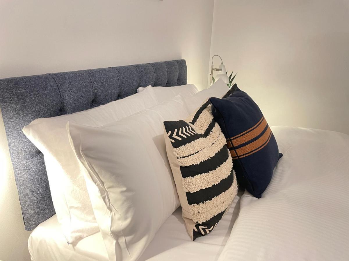 Stepney Gated Area With Parking & Garden Londres