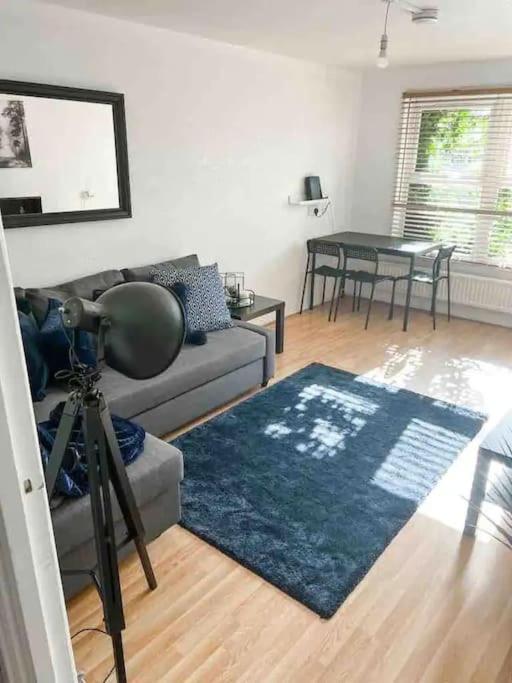Appartement Spacious Two Bedroom Flat *