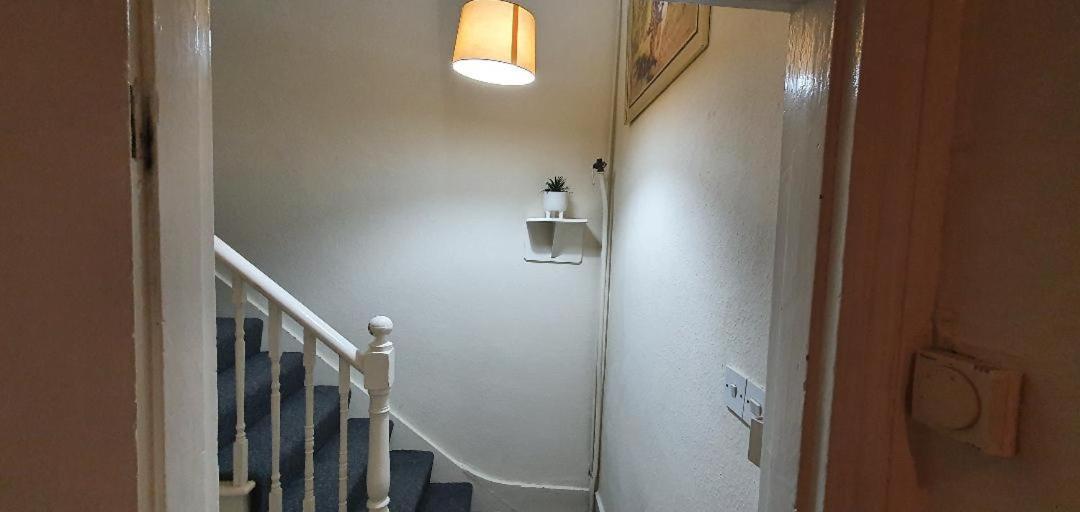 2 Bedroom Flat In Lewisham Sleep 8 Guest Londres