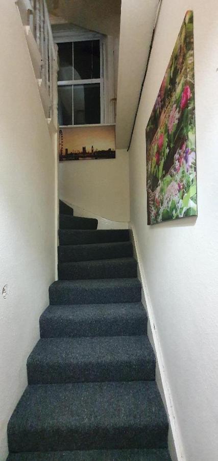 2 Bedroom Flat In Lewisham Sleep 8 Guest Apartamento Londres