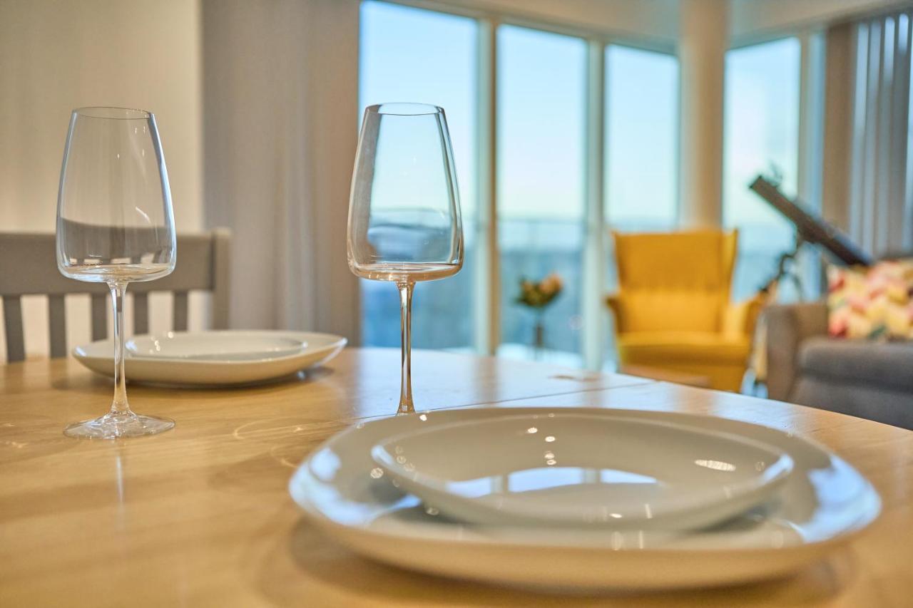2 Bedroom Luxury With Balcony Apartamento