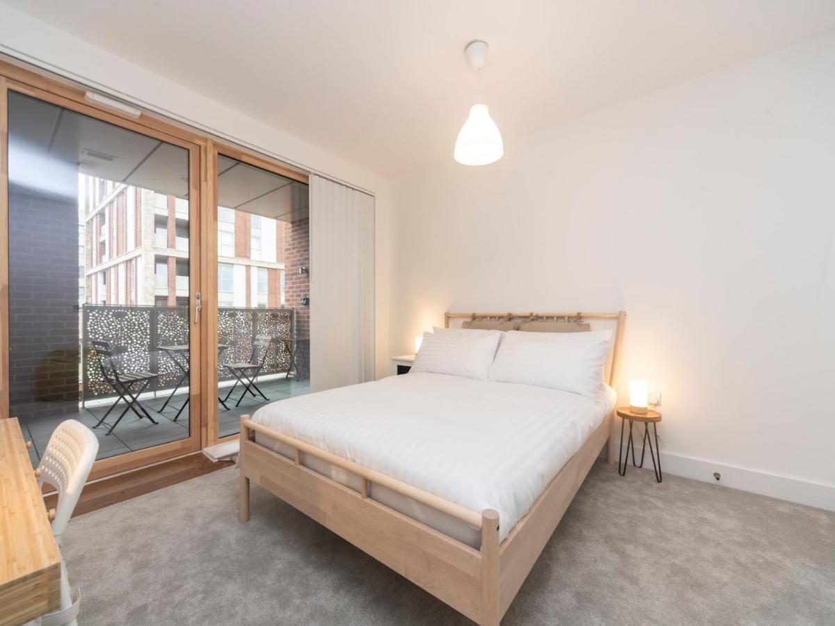 Pass The Keys Spacious Bright Flat 20 Mins To Londres