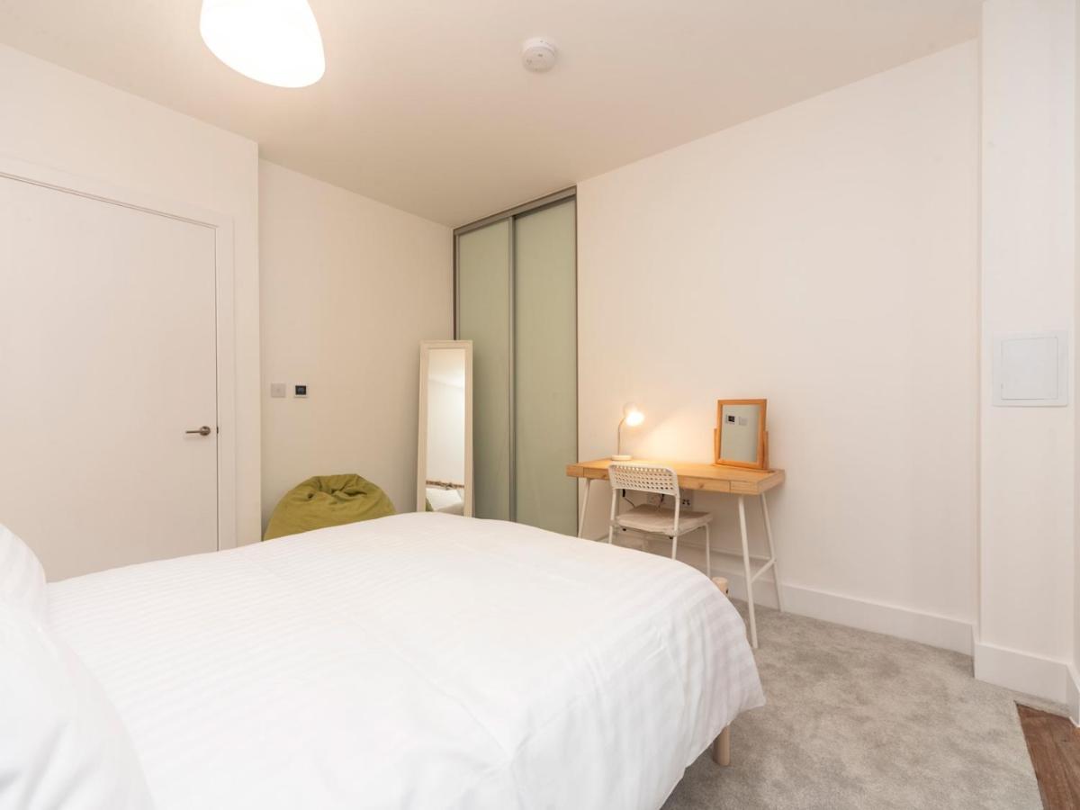 Pass The Keys Spacious Bright Flat 20 Mins To Appartement Londres