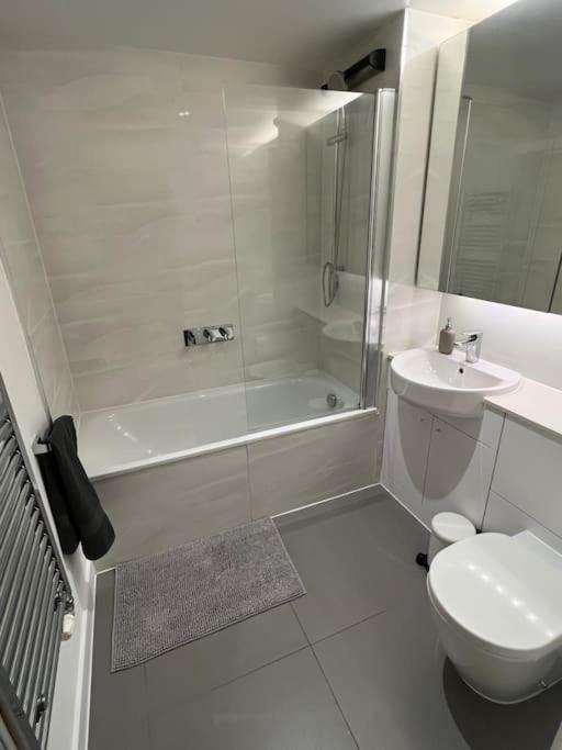 Modern 2 Bed - Olympic Park Stratford Apartamento *