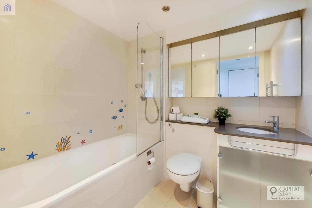 Fully Serviced Two Bed By Excel & O2 Londres