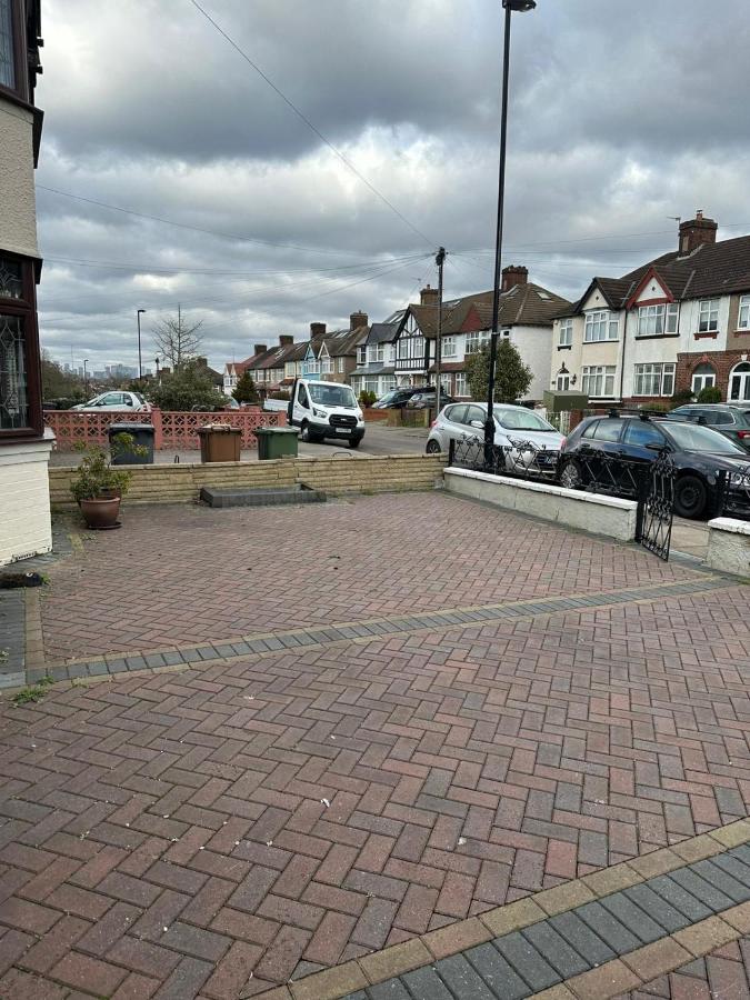 Vakantiehuis Amazing And Romantic O2 Arena 4 Bedrooms House Free Parking Londen