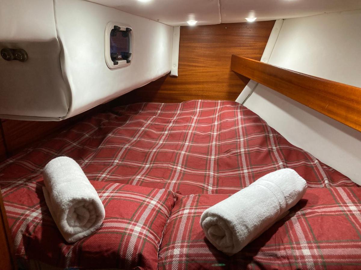 Entire Boat At St Katherine Docks 2 Available Select Using Options Botel London