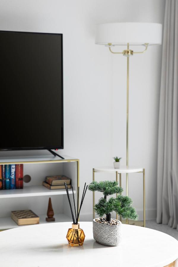In Shared Luxury Flat * London