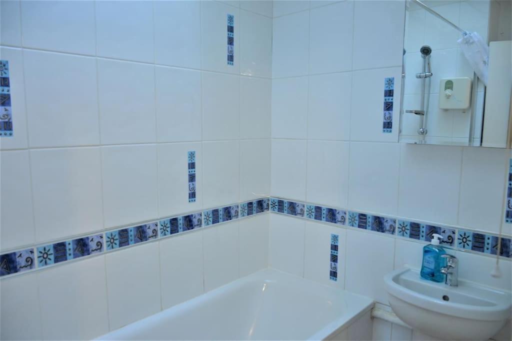 Сasa de vacaciones Zone 2, 2 Bedroom House *