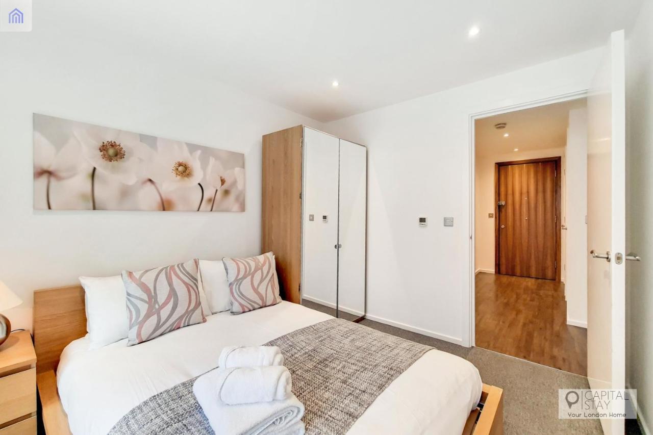 Appartement Fully Serviced Two Bed By Excel & O2 Londres