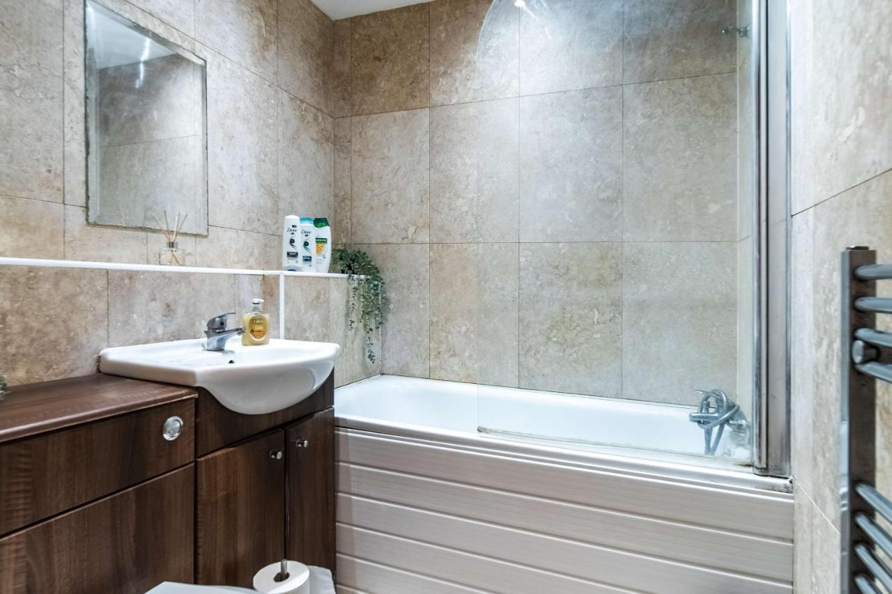 Livestay-fabulous Three Bed Warehouse Conversion Apartamento Londres