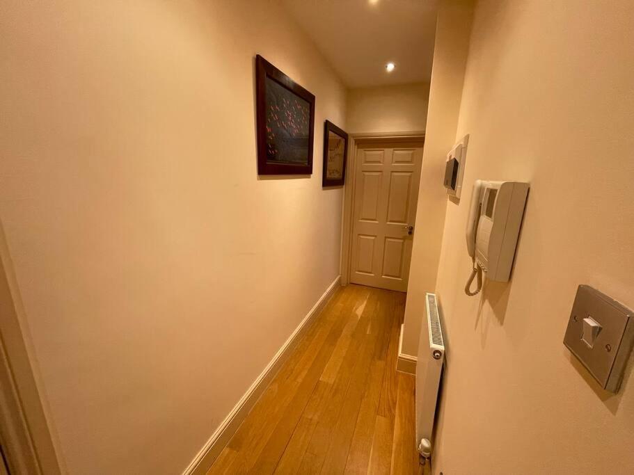 Luxurious Serviced Apt Next To The City Of And Tower Bridge London